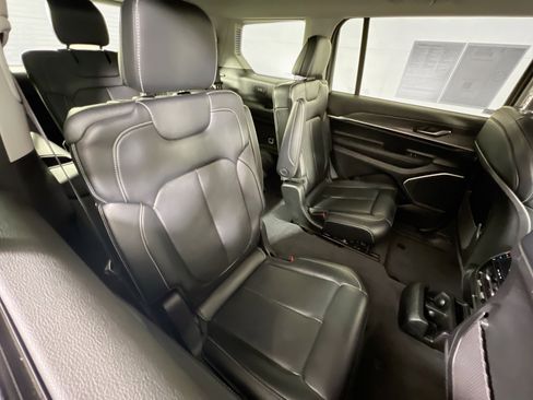 Used 2021 Jeep Grand Cherokee L Limited image 26