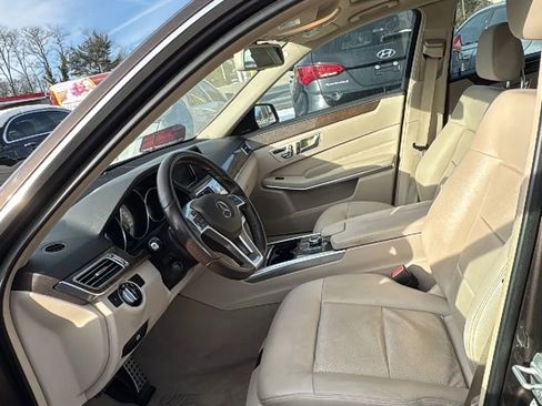 Used 2016 Mercedes-Benz E 350 Sedan image 10
