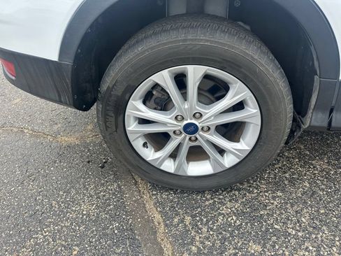 Used 2018 Ford Escape SE AWD/4WD image 32