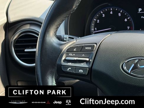 Used 2020 Hyundai Kona SEL Plus image 22