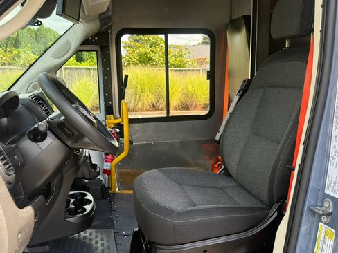 Used 2022 RAM ProMaster 3500 w/ Fleet Safety Group (AWQ) FWD image 14