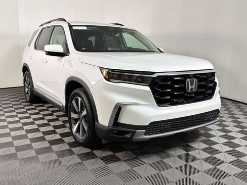 Used 2023 Honda Pilot Elite image 19