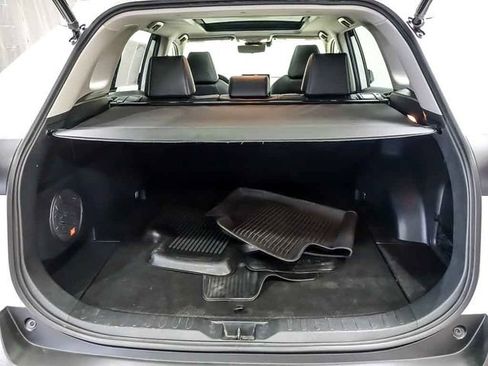 Used 2021 Toyota RAV4 Limited AWD/4WD image 27