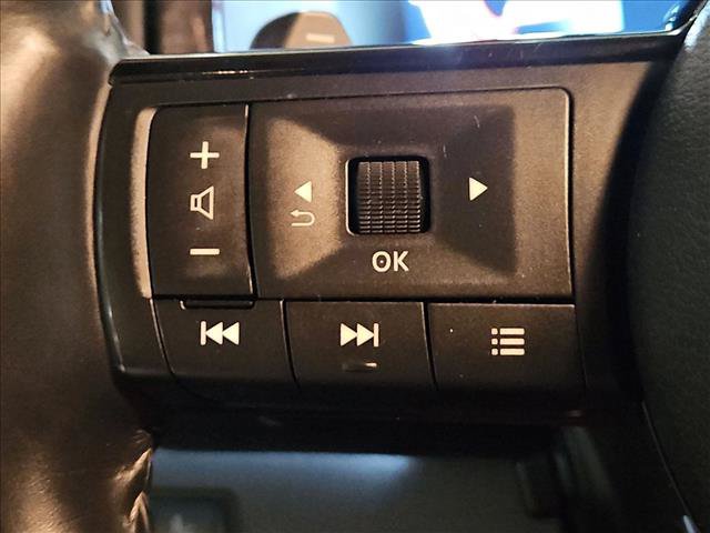 Used 2024 Nissan Pathfinder Platinum AWD/4WD image 24