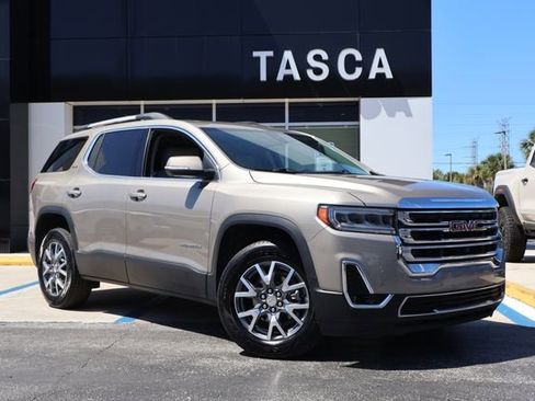 Certified 2022 GMC Acadia SLT w/ Technology Package image 1