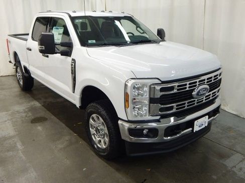 Used 2024 Ford F250 XLT w/ FX4 Off-Road Package AWD/4WD image 1