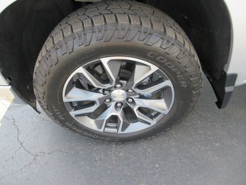 Certified 2022 Chevrolet Silverado 1500 LT w/ Protection Package RWD image 14