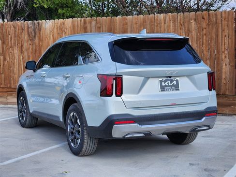 New 2026 Kia Sorento S w/ S Panoramic Sunroof Package image 3