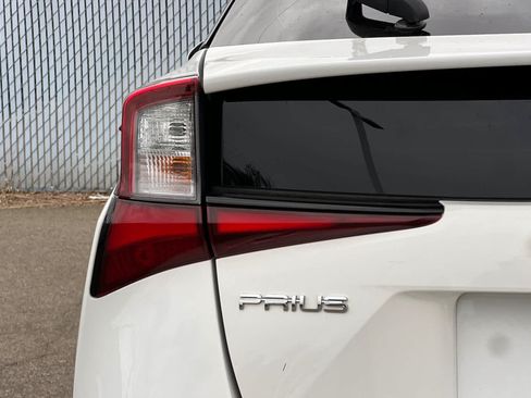 Used 2022 Toyota Prius LE FWD image 23