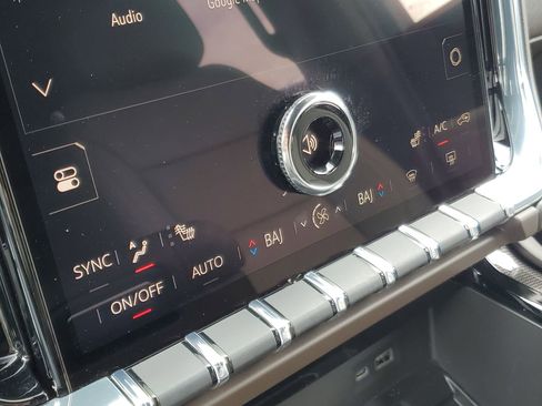Used 2025 GMC Yukon Elevation RWD image 34