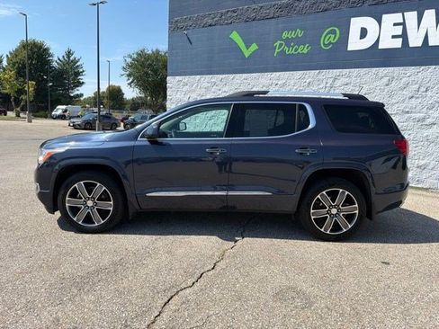 Used 2019 GMC Acadia Denali w/ Technology Package AWD/4WD image 2