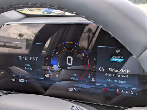 Used 2025 Chevrolet Equinox LT FWD image 25