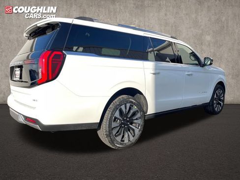 New 2026 Ford Expedition Max Platinum w/ Driver's Package AWD/4WD image 6