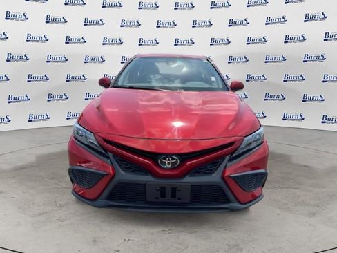 Used 2024 Toyota Camry SE AWD/4WD image 2