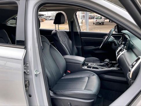 Used 2022 Kia Sorento SX image 8