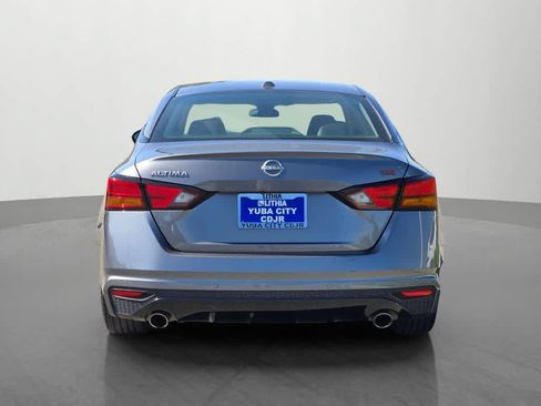 Used 2024 Nissan Altima 2.5 SR FWD image 5