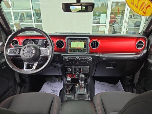 Used 2022 Jeep Gladiator Rubicon w/ LED Lighting Group AWD/4WD image 17