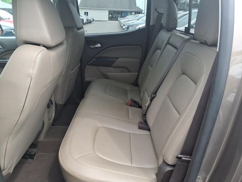 Used 2016 GMC Canyon SLT w/ Driver Alert Package AWD/4WD image 8