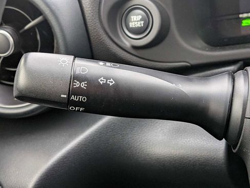 Used 2024 Toyota GR86 Premium image 23