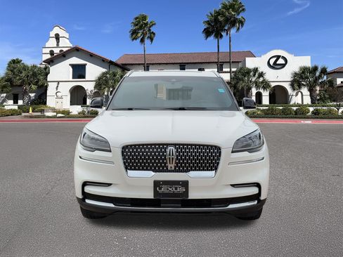 Used 2024 Lincoln Aviator Reserve w/ Elements Package Plus RWD image 6