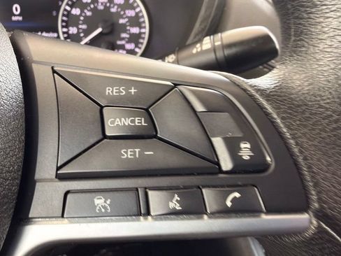 Used 2024 Nissan Sentra SV FWD image 29