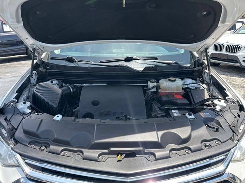Used 2019 Chevrolet Traverse High Country w/ LPO, 'HIT The Road' Package AWD/4WD image 15
