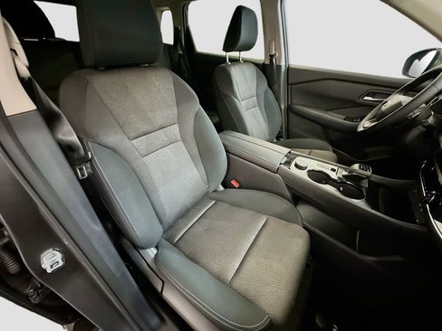 Used 2026 Nissan Rogue SV w/ Cold Weather Package image 32