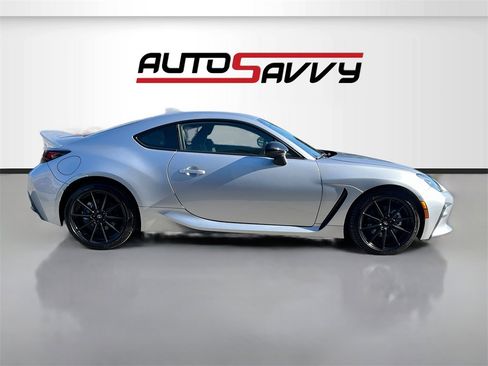 Used 2023 Toyota GR86 Premium image 8