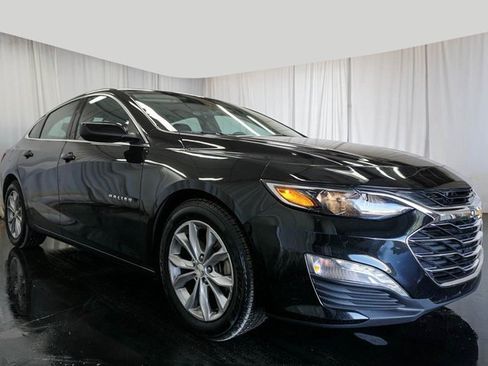 Used 2023 Chevrolet Malibu LT image 2