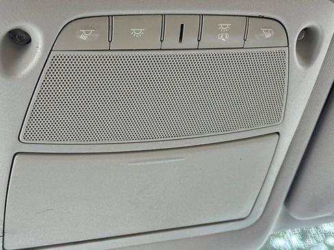 Used 2016 Nissan Rogue SV w/ SV Premium Package image 23