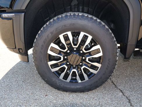 New 2026 GMC Sierra 3500 Denali Ultimate AWD/4WD image 39