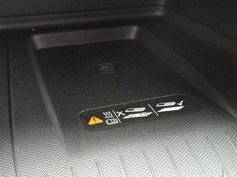 New 2026 Chevrolet Equinox EV LT FWD image 7