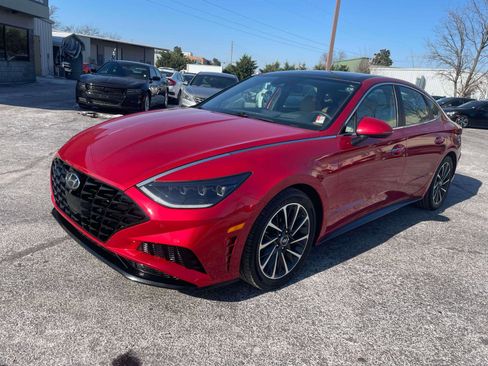 Used 2020 Hyundai Sonata Limited w/ Cargo Package image 2