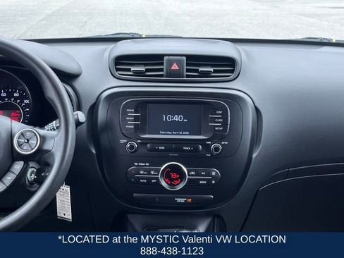 Used 2017 Kia Soul + FWD image 16