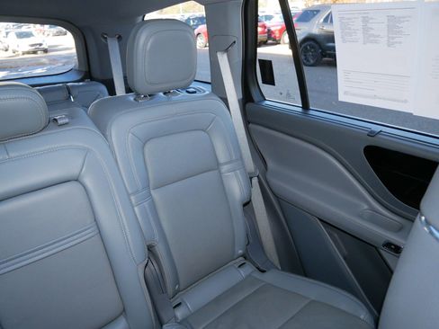 Used 2021 Lincoln Aviator Reserve w/ Equipment Group 202A image 14
