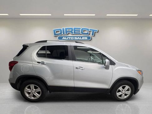 Used 2019 Chevrolet Trax LT w/ LT Convenience Package AWD/4WD image 8