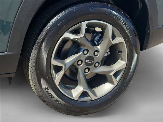 Used 2026 Chevrolet Trax LT w/ Driver Confidence Package FWD image 29