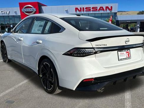 New 2026 Nissan Sentra SR w/ SR Premium Package FWD image 5