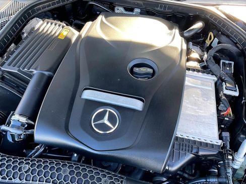 Used 2018 Mercedes-Benz C 300 Sedan image 27