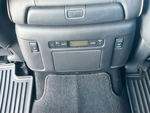 Used 2024 Nissan Armada Platinum w/ Captain's Chairs Package image 20
