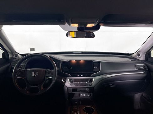 Certified 2025 Honda Ridgeline Sport image 13