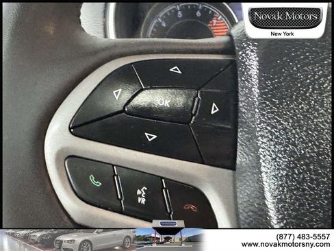 Used 2022 Jeep Cherokee Limited image 14