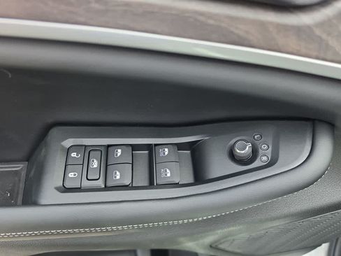New 2026 Jeep Grand Cherokee L 4WD image 13