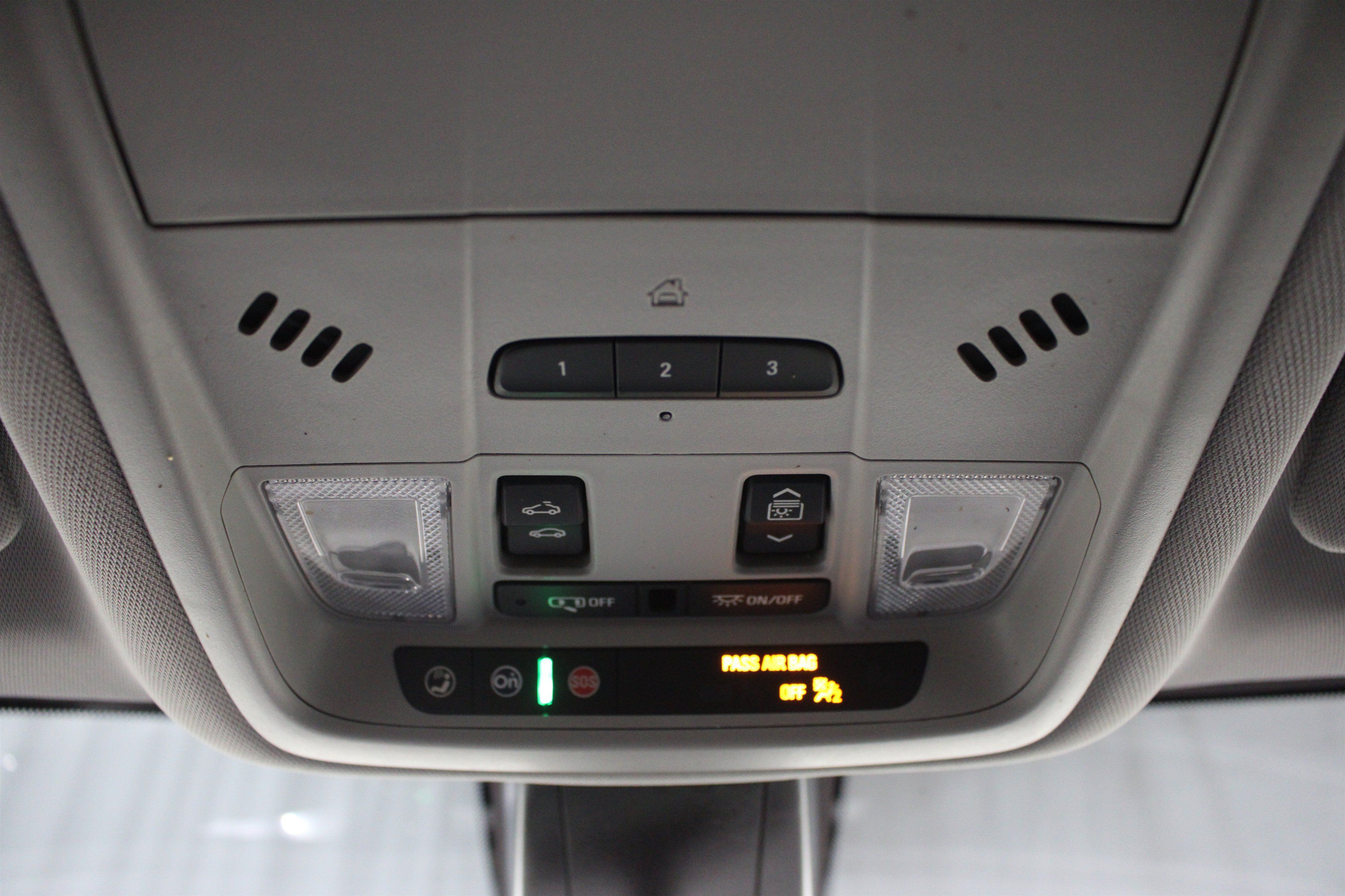 Used 2023 Chevrolet Blazer LT w/ Sound & Technology Package FWD image 21