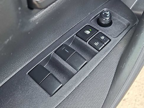 Used 2023 Toyota Corolla LE image 21