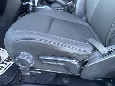 Used 2020 Jeep Wrangler Sport image 18