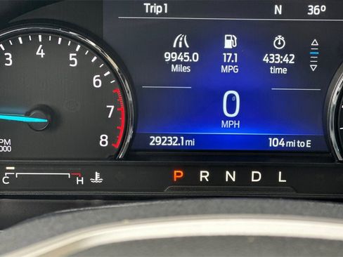 Used 2022 Ford Explorer XLT image 29