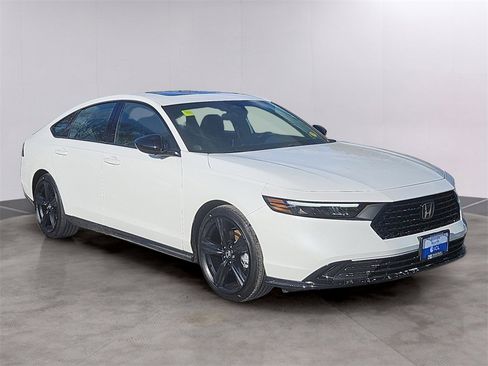 Certified 2025 Honda Accord Sport image 10