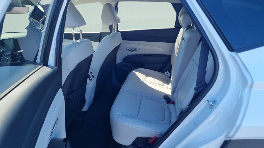 New 2026 Hyundai Tucson Limited AWD/4WD image 10