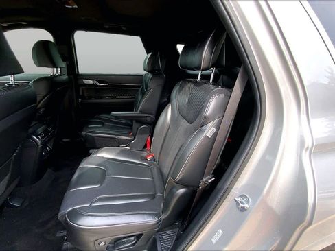 Used 2024 Hyundai Palisade Calligraphy FWD image 20